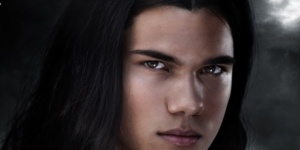 Taylor Lautner : Toutes griffes dehors – Interview pour Twilight : Chapitre 2 – Tentation
