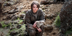 Maisie Williams, la vengeance dans la peau – Interview