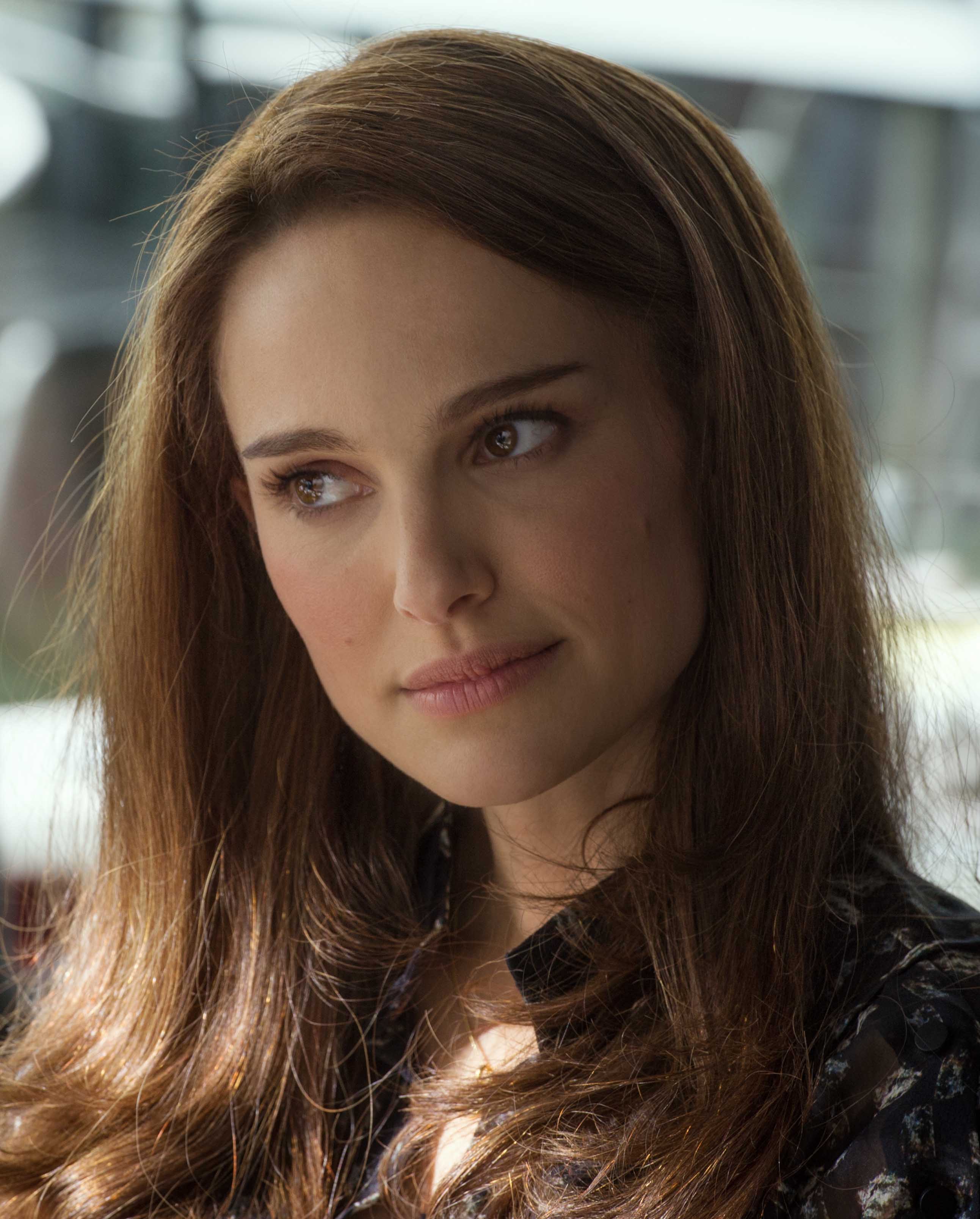 Natalie Portman Cheveux Longs Photo De Natalie Portman Mars Attacks natalie-portman-cheveux-longs-photo-de-natalie-portman-mars-attacks