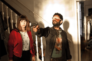 Alexandra Roach et Adeel Akhtar dans Utopia