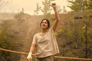 Monica Barbaro dans FUBAR
