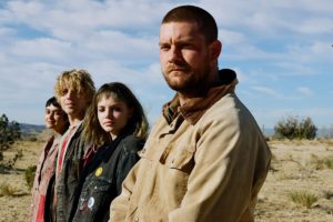 Ariela Barer, Lukas Gage, Kristine Froseth, Jake Weary dans Sabotage